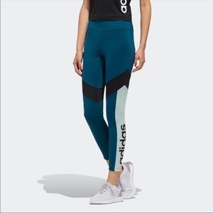 NEW Adidas Designed to Move 7/8 Tights in mixed Green and Black colors Small